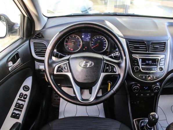 Hyundai Solaris I Рестайлинг с пробегом 2016 года, цена 982 900 рублей, 147150 км, седан, Автокод Объявления