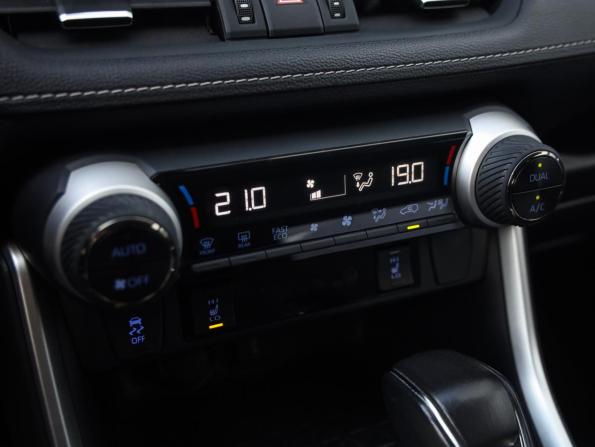 Toyota RAV4 V (XA50) с пробегом 2022 года, цена 3 299 777 рублей, 44836 км, внедорожник, Автокод Объявления