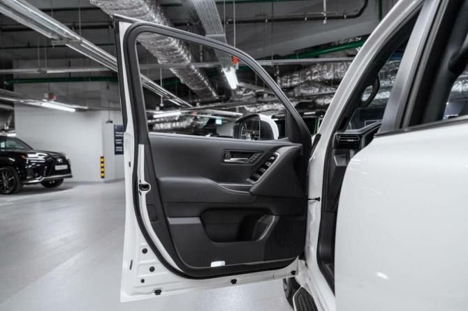 Новый Toyota Land Cruiser 300 Series 2026 года, цена 13 990 000 рублей, внедорожник, Автокод Объявления