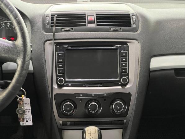 Skoda Octavia II (A5) Рестайлинг с пробегом 2010 года, цена 790 000 рублей, 185510 км, лифтбек, Автокод Объявления