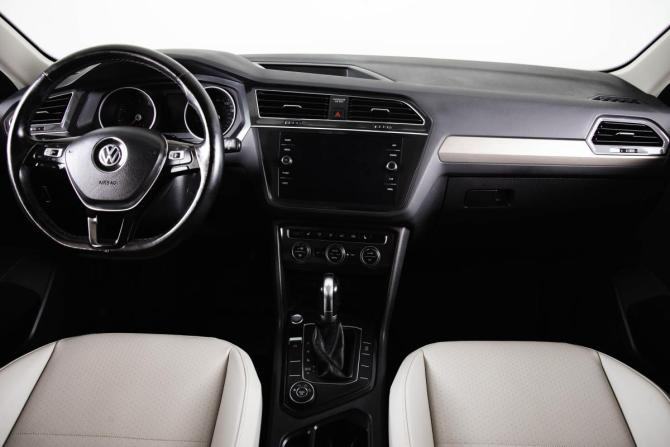 Volkswagen Tiguan II с пробегом 2019 года, цена 2 489 000 рублей, 81000 км, внедорожник, Автокод Объявления
