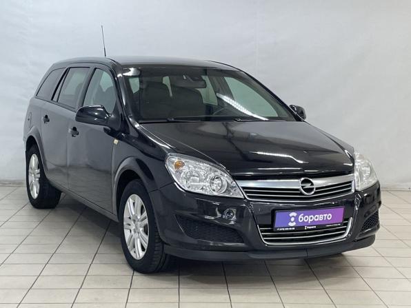 Opel Astra H Рестайлинг с пробегом 2012 года, цена 650 000 рублей, 214821 км, седан, Автокод Объявления