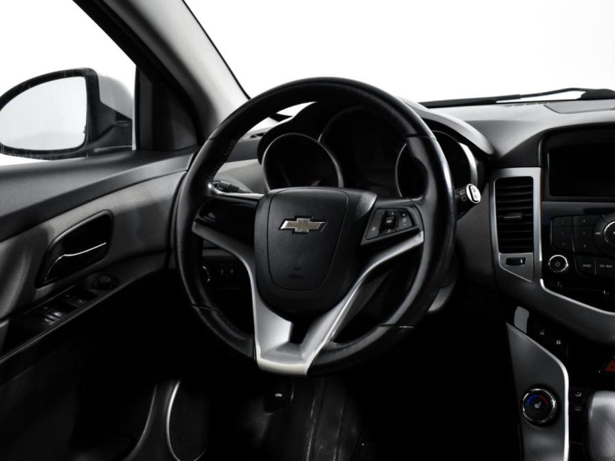 Chevrolet Cruze I Санкт-Петербург  - изображение 15