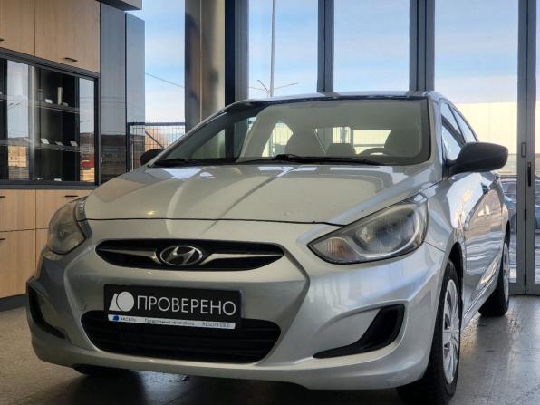 Hyundai Solaris I с пробегом 2014 года, цена 658 000 рублей, 231925 км, седан, Автокод Объявления
