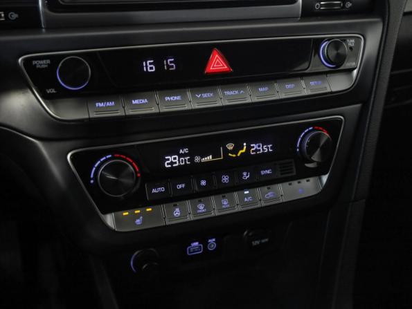 Hyundai Sonata VII (LF) Рестайлинг с пробегом 2018 года, цена 1 599 000 рублей, 174835 км, седан, Автокод Объявления