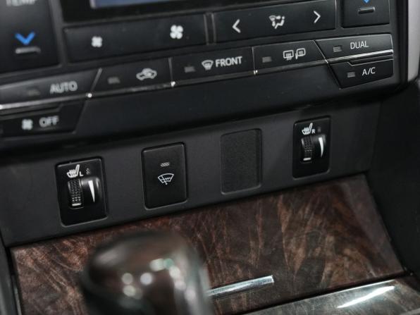 Toyota Camry VII (XV50) Рестайлинг с пробегом 2016 года, цена 1 910 000 рублей, 225401 км, седан, Автокод Объявления