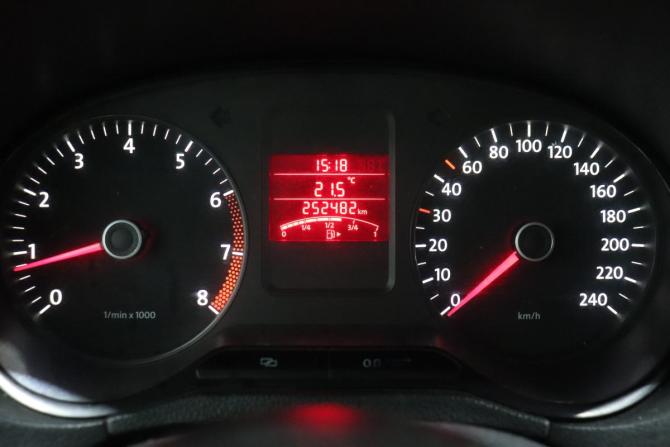 Volkswagen Polo V с пробегом 2010 года, цена 398 000 рублей, 252452 км, седан, Автокод Объявления