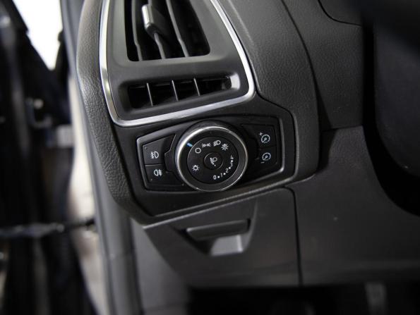 Ford Focus III с пробегом 2012 года, цена 999 000 рублей, 128932 км, седан, Автокод Объявления