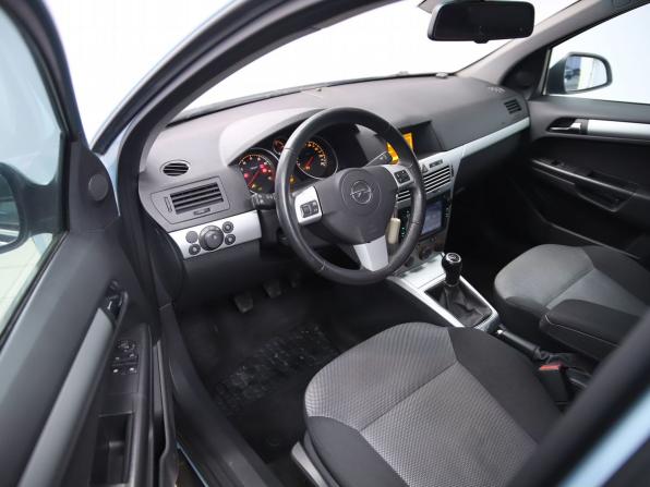 Opel Astra H Рестайлинг с пробегом 2010 года, цена 520 000 рублей, 220132 км, хэтчбек, Автокод Объявления