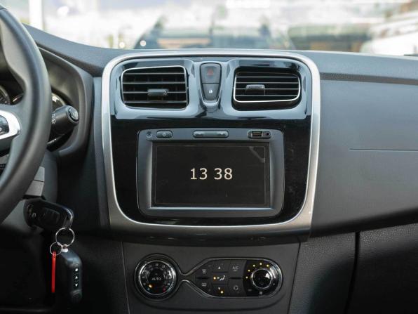 Renault Sandero II Рестайлинг с пробегом 2021 года, цена 1 400 000 рублей, 65351 км, хэтчбек, Автокод Объявления