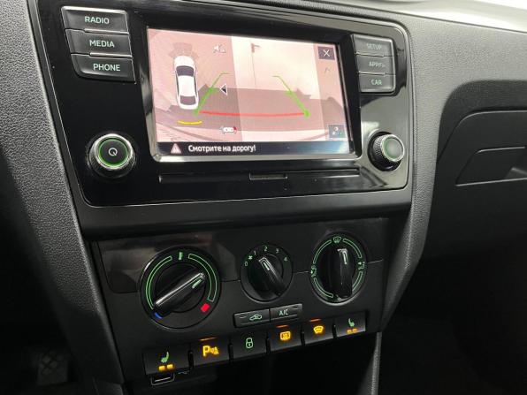 Skoda Rapid I Рестайлинг с пробегом 2019 года, цена 1 448 000 рублей, 64778 км, лифтбек, Автокод Объявления