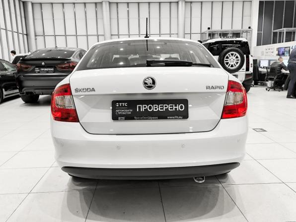Skoda Rapid I с пробегом 2016 года, цена 1 080 000 рублей, 88160 км, лифтбек, Автокод Объявления