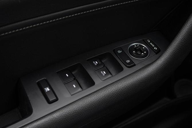 Hyundai Sonata VII (LF) Рестайлинг с пробегом 2018 года, цена 1 806 070 рублей, 97488 км, седан, Автокод Объявления