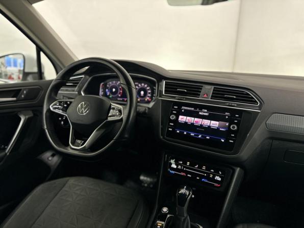 Volkswagen Tiguan II Рестайлинг с пробегом 2021 года, цена 2 970 000 рублей, 97359 км, внедорожник, Автокод Объявления