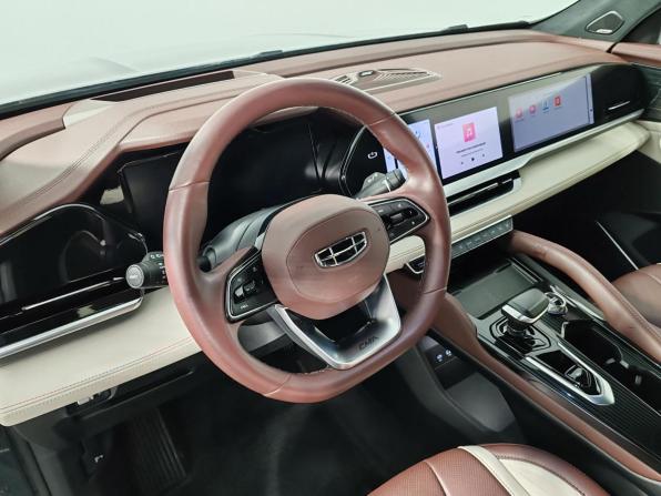 Geely Monjaro I с пробегом 2023 года, цена 2 949 000 рублей, 71047 км, внедорожник, Автокод Объявления