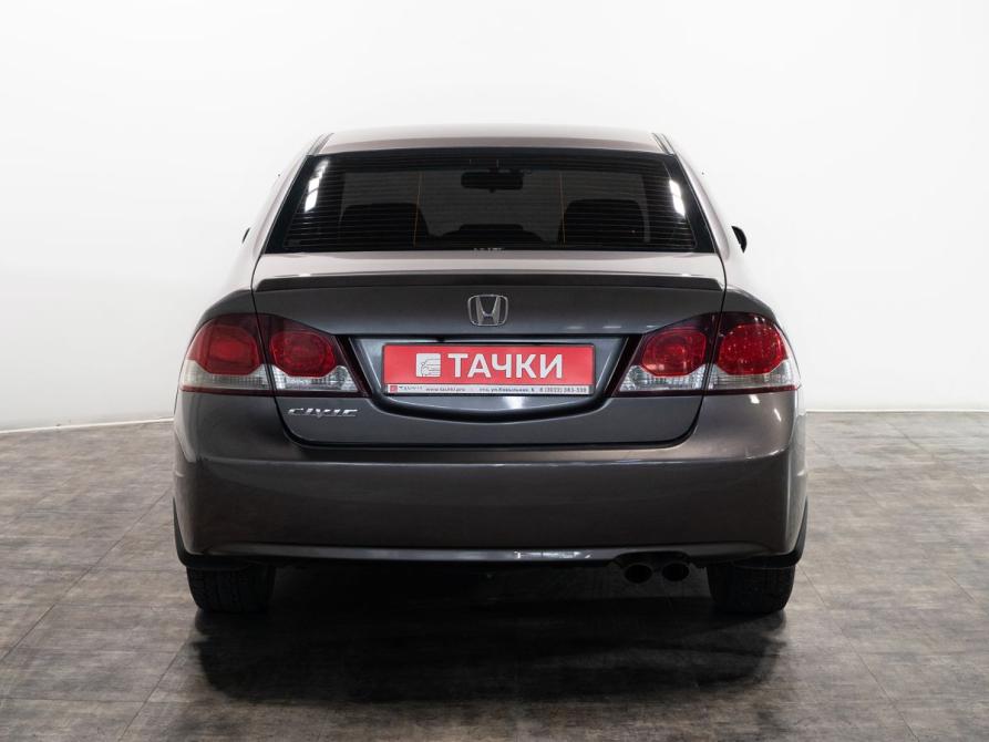 Honda Civic VIII Рестайлинг Чита  - изображение 4