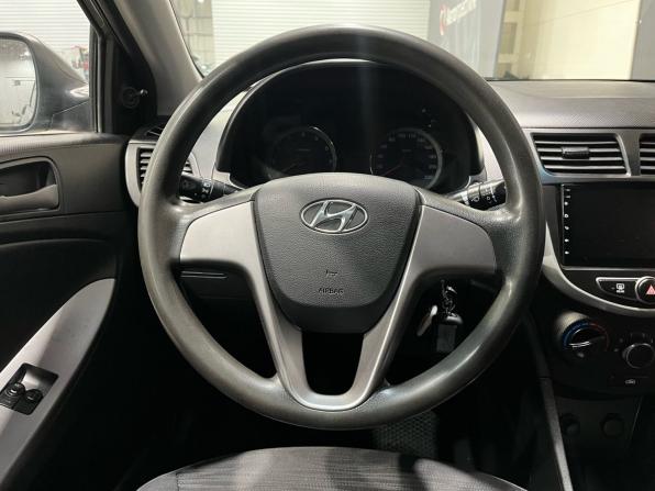 Hyundai Solaris I Рестайлинг с пробегом 2014 года, цена 640 000 рублей, 204919 км, седан, Автокод Объявления