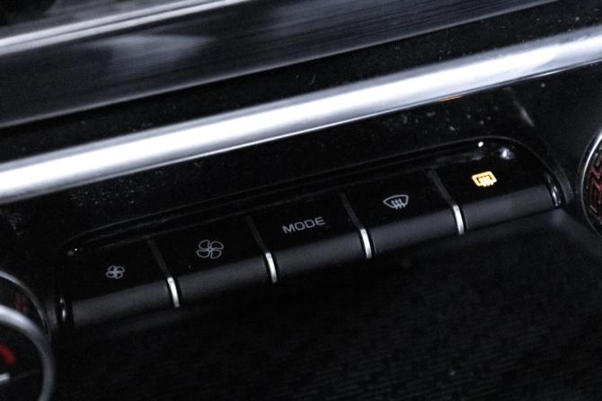 Geely Tugella I с пробегом 2023 года, цена 2 425 000 рублей, 12346 км, внедорожник, Автокод Объявления