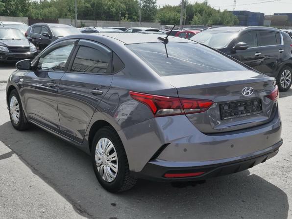 Hyundai Solaris II Рестайлинг с пробегом 2021 года, цена 1 579 000 рублей, 118456 км, седан, Автокод Объявления
