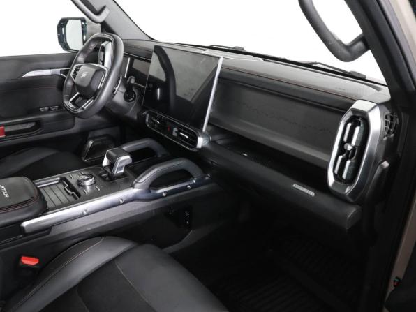 JETOUR T2 с пробегом 2024 года, цена 3 300 000 рублей, 35666 км, внедорожник, Автокод Объявления
