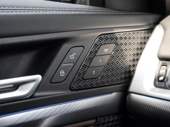BMW X1 III (U11/U12) с пробегом 2024 года, цена 4 550 000 рублей, 27101 км, внедорожник, Автокод Объявления