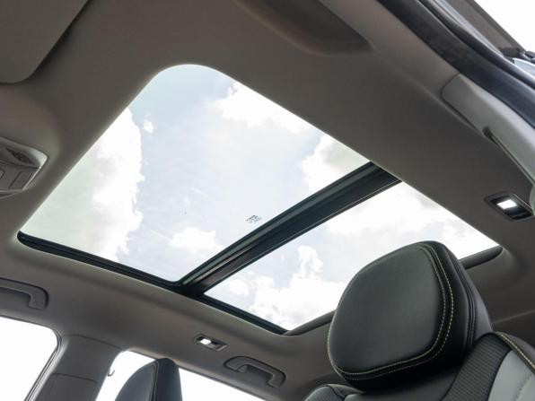 Geely Coolray I Рестайлинг с пробегом 2023 года, цена 2 030 000 рублей, 30643 км, внедорожник, Автокод Объявления