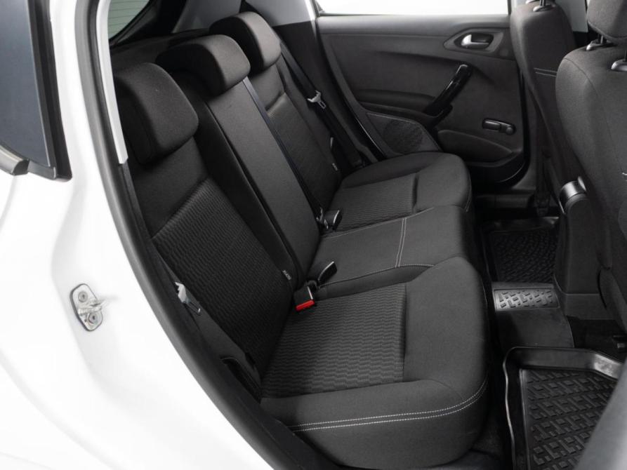 Peugeot 208 I Рестайлинг Тюмень  - изображение 7