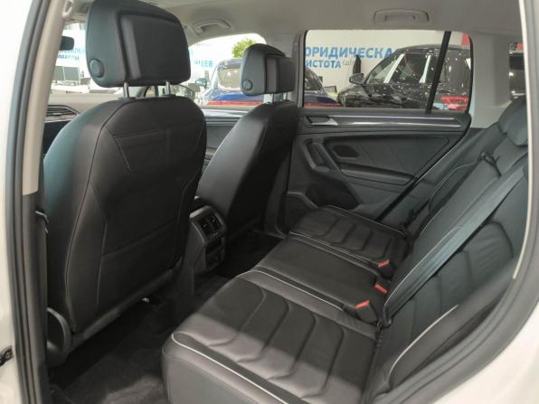 Volkswagen Tiguan II Рестайлинг с пробегом 2021 года, цена 3 950 000 рублей, 33708 км, внедорожник, Автокод Объявления