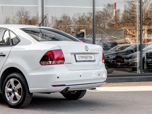 Volkswagen Polo V Рестайлинг с пробегом 2018 года, цена 930 000 рублей, 94193 км, седан, Автокод Объявления