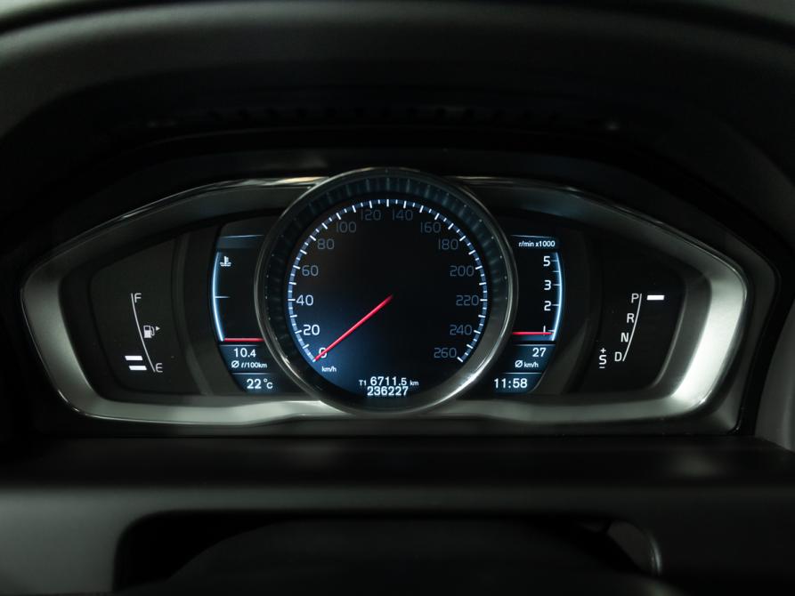 Volvo XC60 I Рестайлинг Санкт-Петербург  - изображение 12