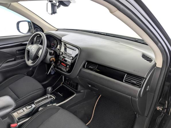 Mitsubishi Outlander III Рестайлинг 3 с пробегом 2018 года, цена 1 950 000 рублей, 99853 км, внедорожник, Автокод Объявления