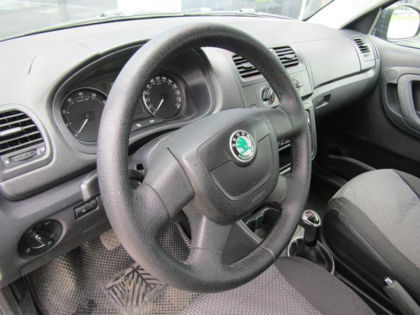 Skoda Fabia II Рестайлинг с пробегом 2010 года, цена 570 000 рублей, 145349 км, хэтчбек, Автокод Объявления