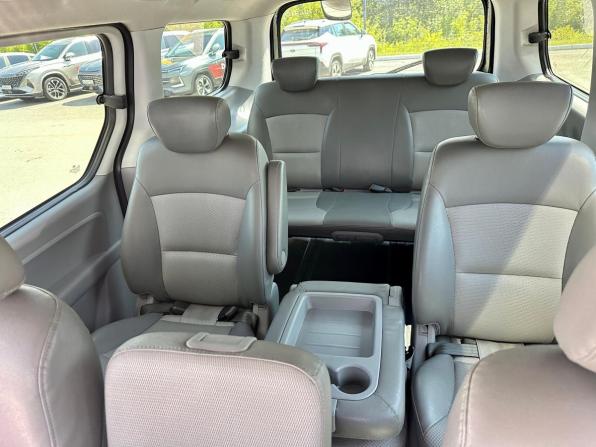 Hyundai Grand Starex I с пробегом 2010 года, цена 935 000 рублей, 476696 км, минивэн, Автокод Объявления