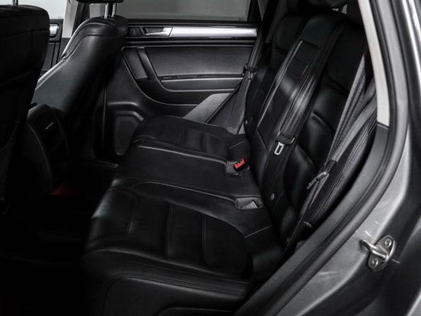 Volkswagen Touareg II Рестайлинг с пробегом 2015 года, цена 2 600 000 рублей, 129206 км, внедорожник, Автокод Объявления