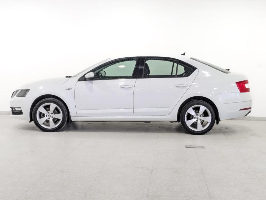 Skoda Octavia III (A7) Рестайлинг Москва  - изображение 8