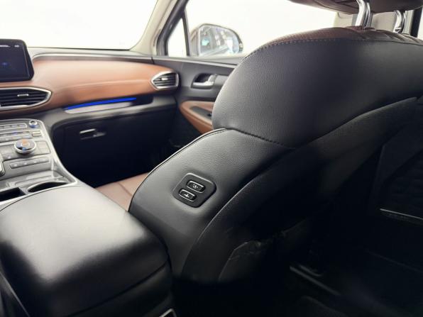Hyundai Santa Fe IV Рестайлинг с пробегом 2021 года, цена 3 715 000 рублей, 65000 км, внедорожник, Автокод Объявления