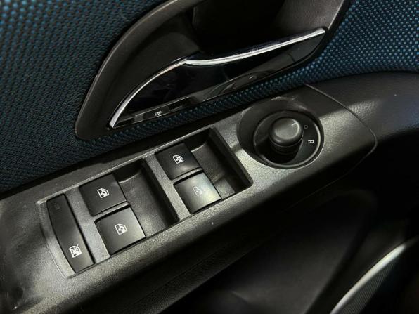 Chevrolet Cruze I Рестайлинг с пробегом 2013 года, цена 750 000 рублей, 137506 км, седан, Автокод Объявления