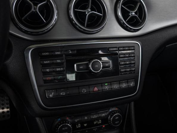 Mercedes-Benz GLA I (X156) с пробегом 2015 года, цена 1 970 000 рублей, 83025 км, внедорожник, Автокод Объявления