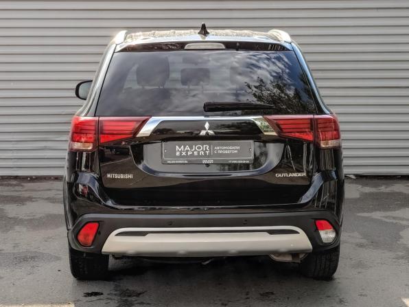 Mitsubishi Outlander III Рестайлинг 3 с пробегом 2020 года, цена 2 190 000 рублей, 104905 км, внедорожник, Автокод Объявления