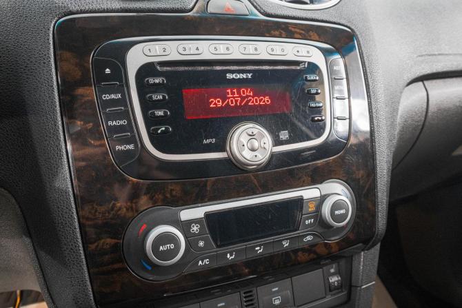 Ford Focus II Рестайлинг с пробегом 2008 года, цена 629 000 рублей, 286500 км, седан, Автокод Объявления