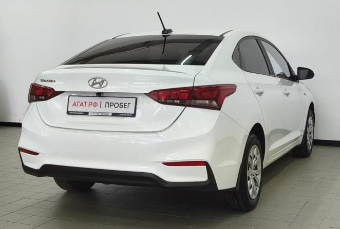 Hyundai Solaris II с пробегом 2018 года, цена 869 000 рублей, 223710 км, седан, Автокод Объявления