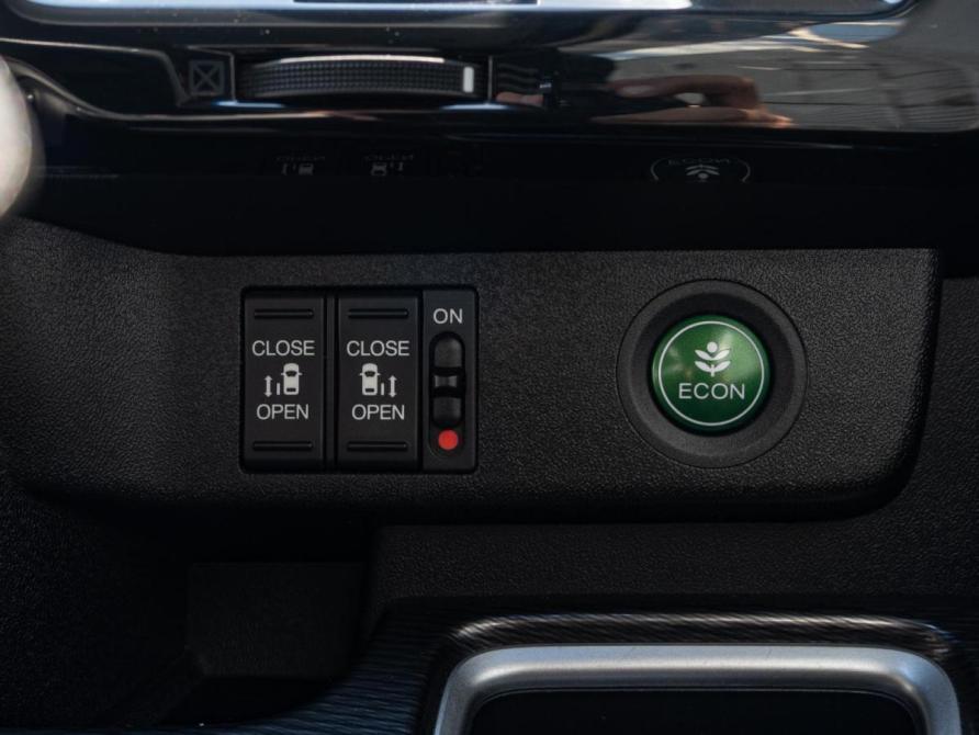 Honda Stepwgn V Рестайлинг Краснодар  - изображение 23
