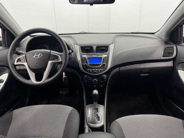 Hyundai Solaris I с пробегом 2012 года, цена 820 000 рублей, 218918 км, седан, Автокод Объявления
