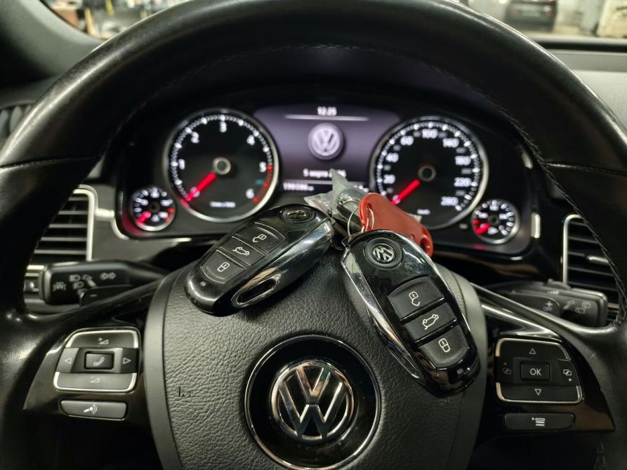 Volkswagen Touareg II Рестайлинг Москва  - изображение 17