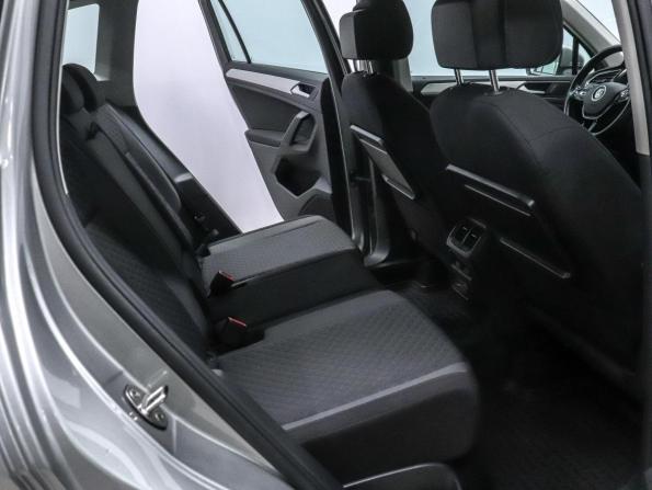 Volkswagen Tiguan II с пробегом 2020 года, цена 3 000 000 рублей, 25197 км, внедорожник, Автокод Объявления
