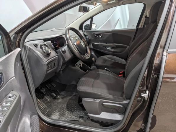 Renault Kaptur I с пробегом 2017 года, цена 1 275 000 рублей, 117000 км, внедорожник, Автокод Объявления