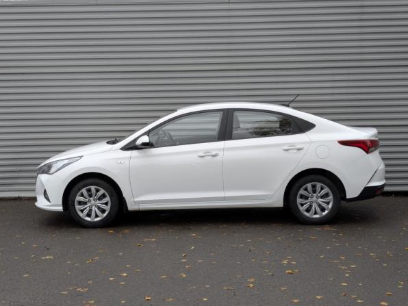Hyundai Solaris II Рестайлинг с пробегом 2022 года, цена 1 535 000 рублей, 89366 км, седан, Автокод Объявления