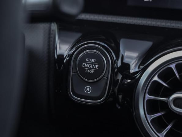 Mercedes-Benz A-Класс AMG II (W177) с пробегом 2019 года, цена 3 335 310 рублей, 75777 км, хэтчбек, Автокод Объявления