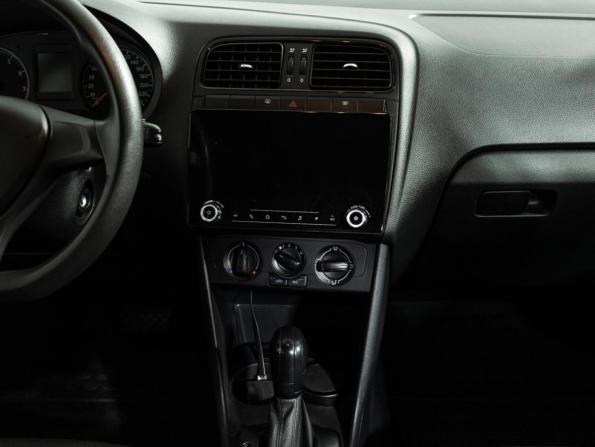 Volkswagen Polo V Рестайлинг с пробегом 2017 года, цена 1 149 700 рублей, 143331 км, седан, Автокод Объявления