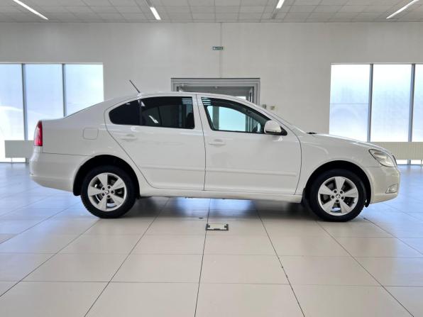 Skoda Octavia II (A5) Рестайлинг с пробегом 2011 года, цена 994 000 рублей, 183444 км, лифтбек, Автокод Объявления